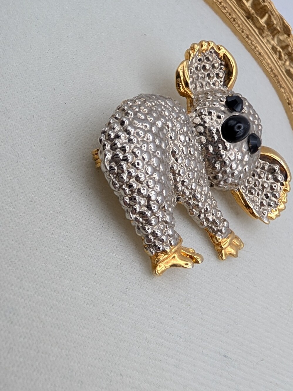 Vintage Koala Bear Brooch Gold Silver Tone Textured Animal Statement Pin - Picture 6 of 6